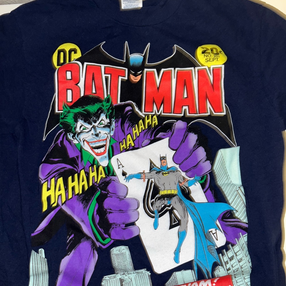 graphic tee